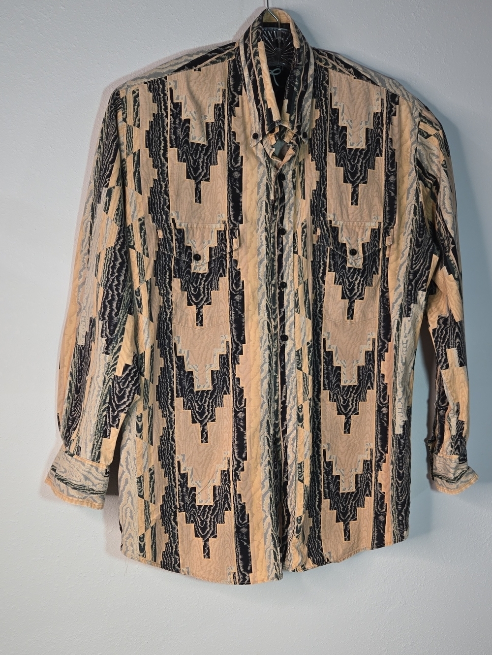 Roper Beige Black Southwestern Print Western Shirt